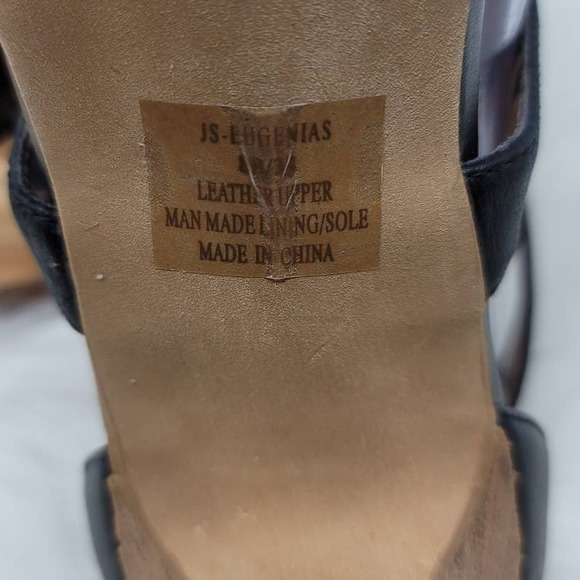 Jessica Simpson Eugenia Black Leather Gold Buckle Open Toe Heels Sandals 8B - Picture 7 of 7